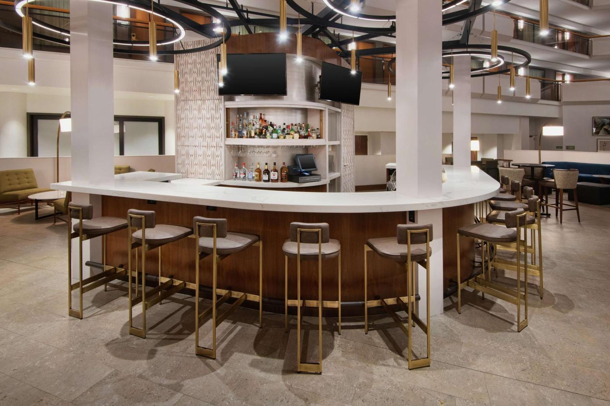 Embassy Suites Tysons Corner Exterior foto